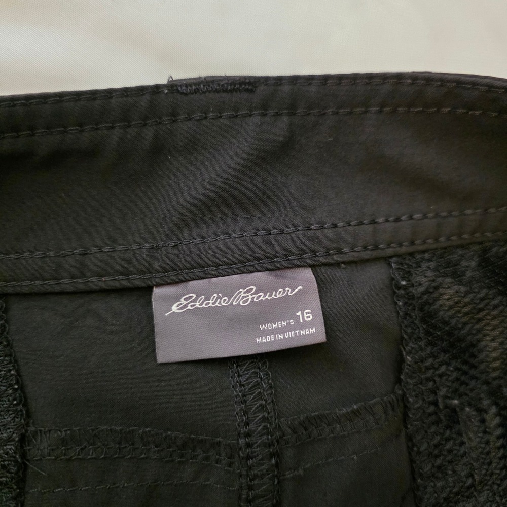Eddie Bauer Womens Cargo Hiking Pants Size 16 Black Roll Up Leg Convertible - Picture 7 of 8